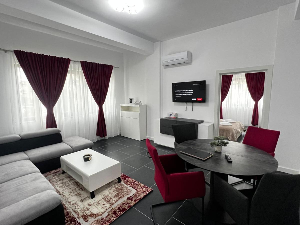 Marvellous Aparthotel With Master Apartments ซูชาวา ภายนอก รูปภาพ