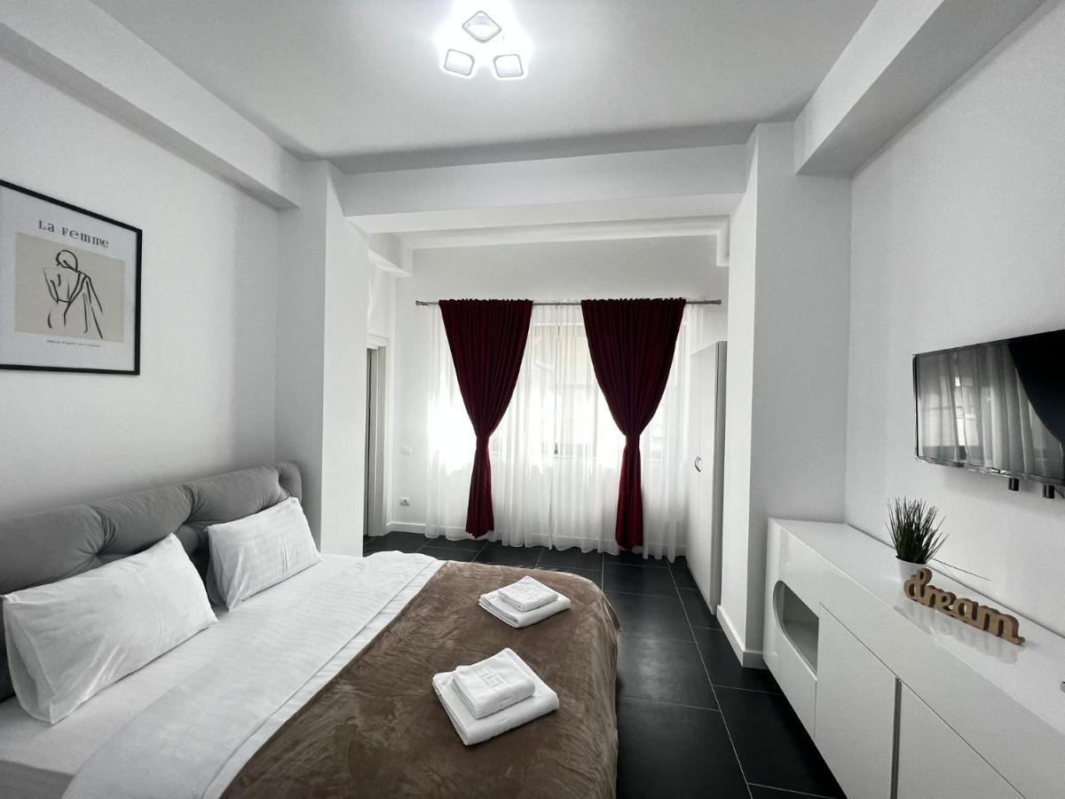 Marvellous Aparthotel With Master Apartments ซูชาวา ภายนอก รูปภาพ