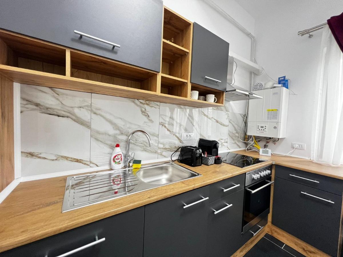 Marvellous Aparthotel With Master Apartments ซูชาวา ภายนอก รูปภาพ