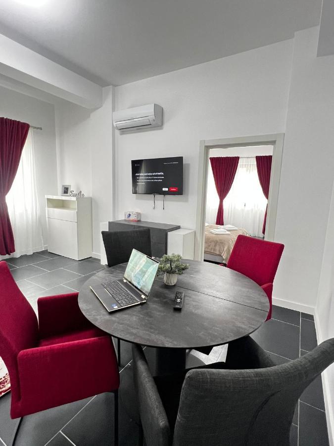 Marvellous Aparthotel With Master Apartments ซูชาวา ภายนอก รูปภาพ