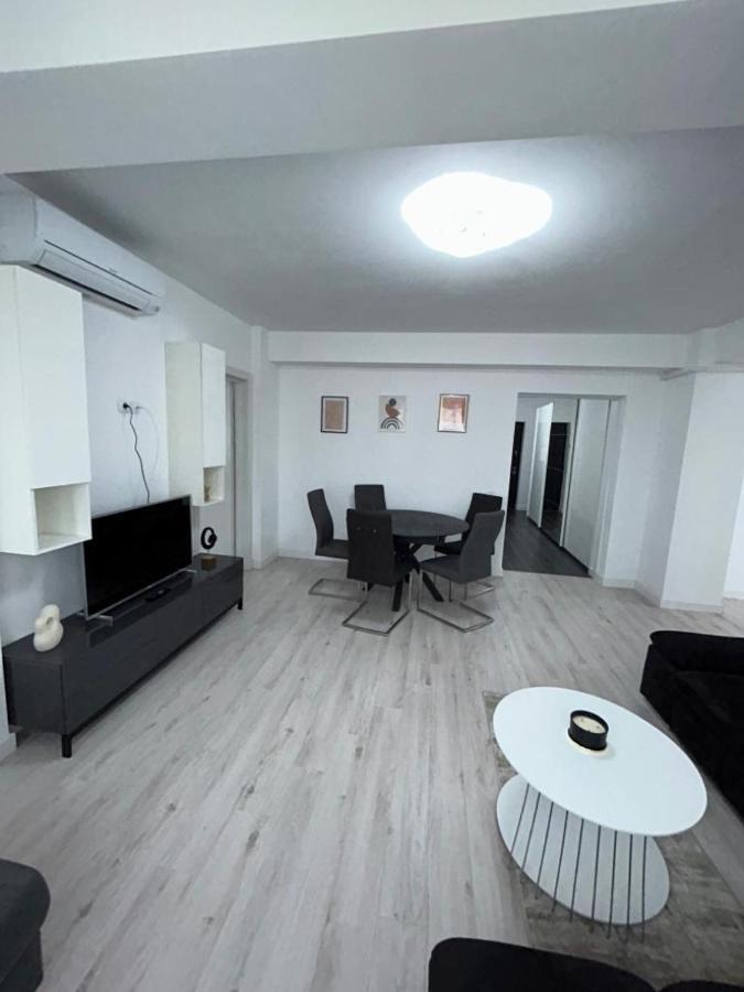 Marvellous Aparthotel With Master Apartments ซูชาวา ภายนอก รูปภาพ