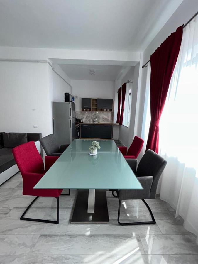 Marvellous Aparthotel With Master Apartments ซูชาวา ภายนอก รูปภาพ